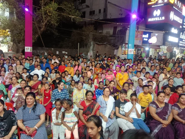 PIMPRI : पिंपरी मार्केट येथे वाहन मुक्त दिनानिमित्त लहान मुले,ज्येष्ठ नागरिक, महिलांनी घेतला मनमुराद फिरण्याचा आणि सांस्कृतिक कार्यक्रमाचाही आनंद PIMPRI : पिंपरी मार्केट येथे वाहन मुक्त दिनानिमित्त लहान मुले,ज्येष्ठ नागरिक, महिलांनी घेतला मनमुराद फिरण्याचा आणि सांस्कृतिक कार्यक्रमाचाही आनंद
