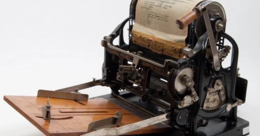 Cyclostyle : सायक्लोस्टाईल केलेल्या प्रश्नपत्रिका पूर्वी शाळेत दिल्या जायच्या; काय होते हे तंत्र