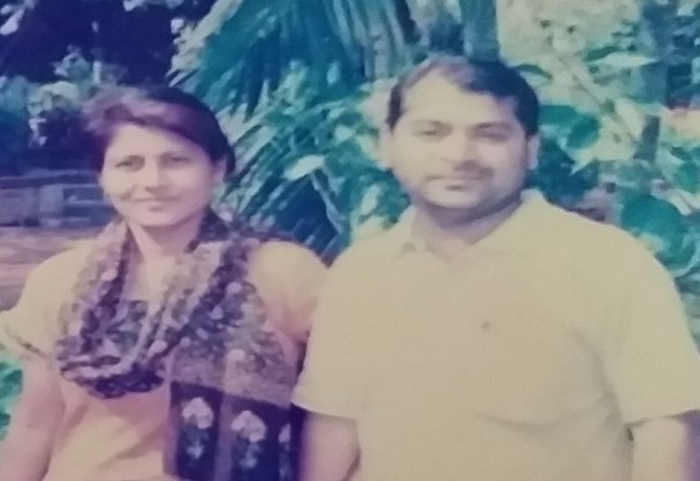 रावेतमध्ये पतीने केला पत्नीचा खून ; सुसाइड नोट लिहून केली आत्महत्या रावेतमध्ये पतीने केला पत्नीचा खून ; सुसाइड नोट लिहून केली आत्महत्या