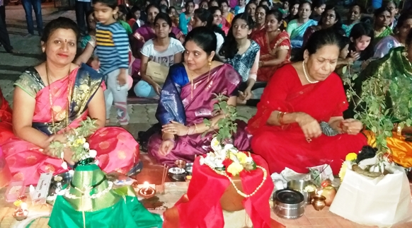 श्री स्वामी समर्थ सेवा प्रतिष्ठानने केला सामुदायिक तुळसी विवाह संपन्न