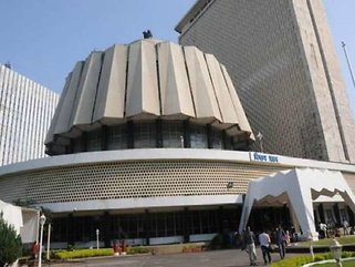 महाराष्ट्रात महिला अत्याचाराला आळा बसणेबाबत विधान परिषदेत ठोस निर्णय होईल का?
