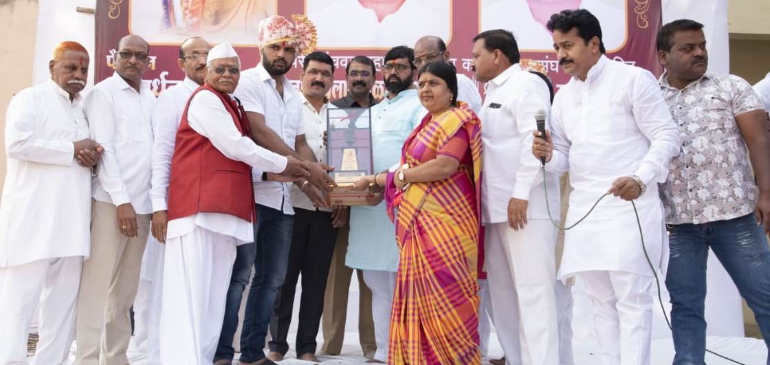 भाजप शहराध्यक्ष, महाराष्ट्र केसरी व महापालिका कामगार महासंघातील निवडीबद्दल रहाटणीतील सुपुत्रांचा ग्रामस्थांतर्फे सत्कार