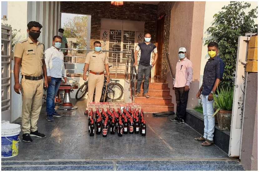 धक्कादायक : पुण्यात दुधाच्या टेम्पोतून दारूची वाहतूक