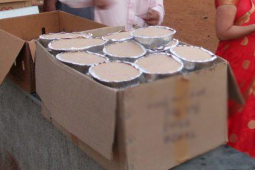 पुणे रेल्वेकडून ३२ हजारांहून अधिक अन्न पाकिटांचे गरजूंना वाटप