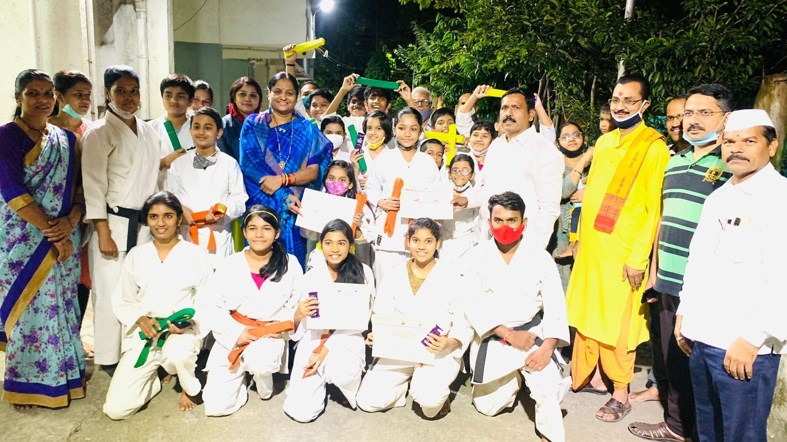 सुवर्णयुग मित्र मंडळ पिंपळे सौदागरमधील एक आदर्श मंडळ | उन्नती फाउंडेशनच्या अध्यक्षा कुंदा भिसे यांचे गौरवोद्गार
