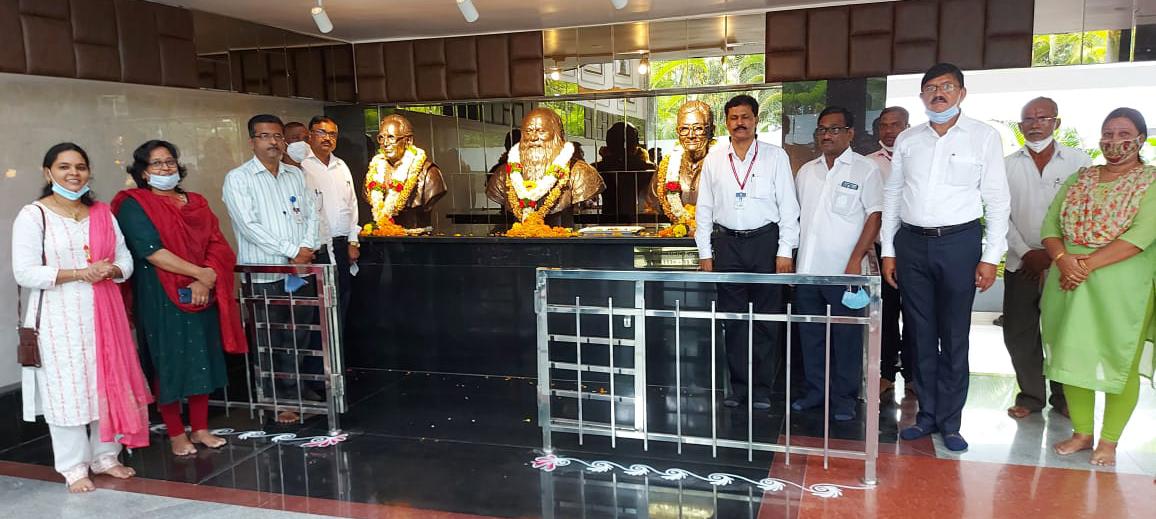 एस. एम. जोशी कॉलेजमध्ये कर्मवीर जयंती समारंभ संपन्न