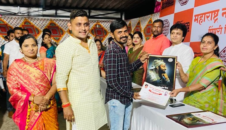 महाराष्ट्र नवनिर्माण सेनेच्या स्पर्धांना महिलांचा उत्स्फूर्त प्रतिसाद महाराष्ट्र नवनिर्माण सेनेच्या स्पर्धांना महिलांचा उत्स्फूर्त प्रतिसाद