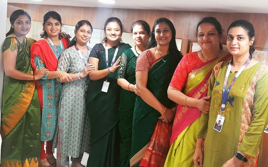 नवरात्रीनिमित्त एसबीआय पिंपरी टाऊन शाखेत आकर्षक सजावट