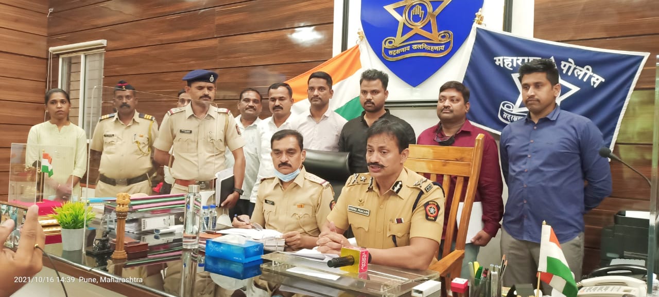Crime News : दुचाकी चोरून वेगवेगळ्या जिल्ह्यात विक्री करणाऱ्या टोळीचा चिखली पोलीसांनी केला पर्दाफाश ; ६१ दुचाकी हस्तगत