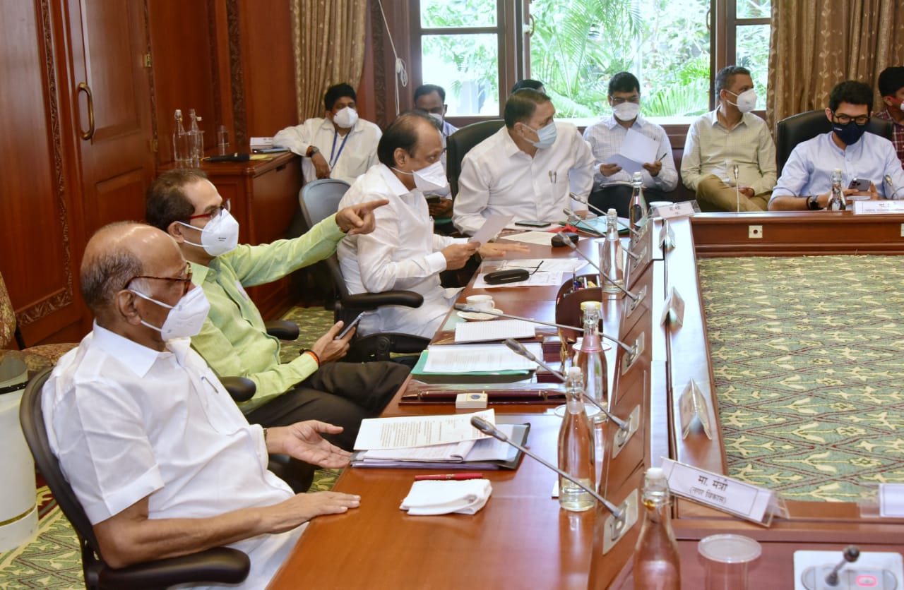 कोविडचा फटका बसलेल्या राज्यातील वाहतुकदारांच्या समस्यांवर तोडगा काढणार – मुख्यमंत्री उद्धव ठाकरे