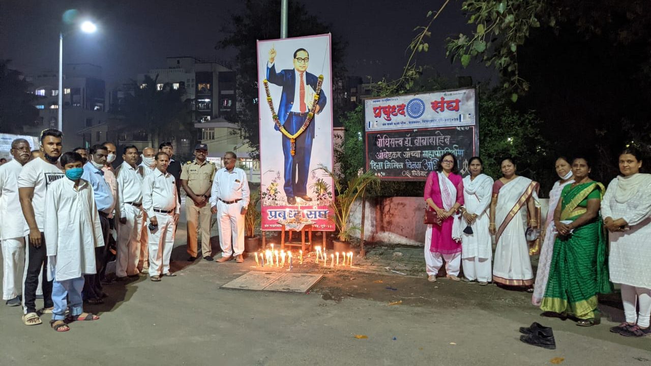 प्रबुद्ध संघातर्फे महामानव डॉ. बाबासाहेब आंबेडकर यांना अभिवादन प्रबुद्ध संघातर्फे महामानव डॉ. बाबासाहेब आंबेडकर यांना अभिवादन