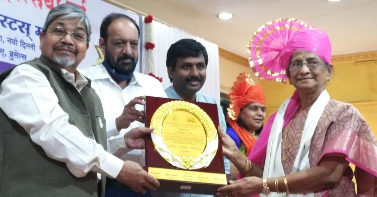 माहिती व जनसंपर्क खात्यामुळेच जनहिताचे निर्णय लोकांपर्यंत पोहोचू शकतात | जीवनगौरव विजेत्या वीणा गावडे यांनी व्यक्त केली कृतज्ञता