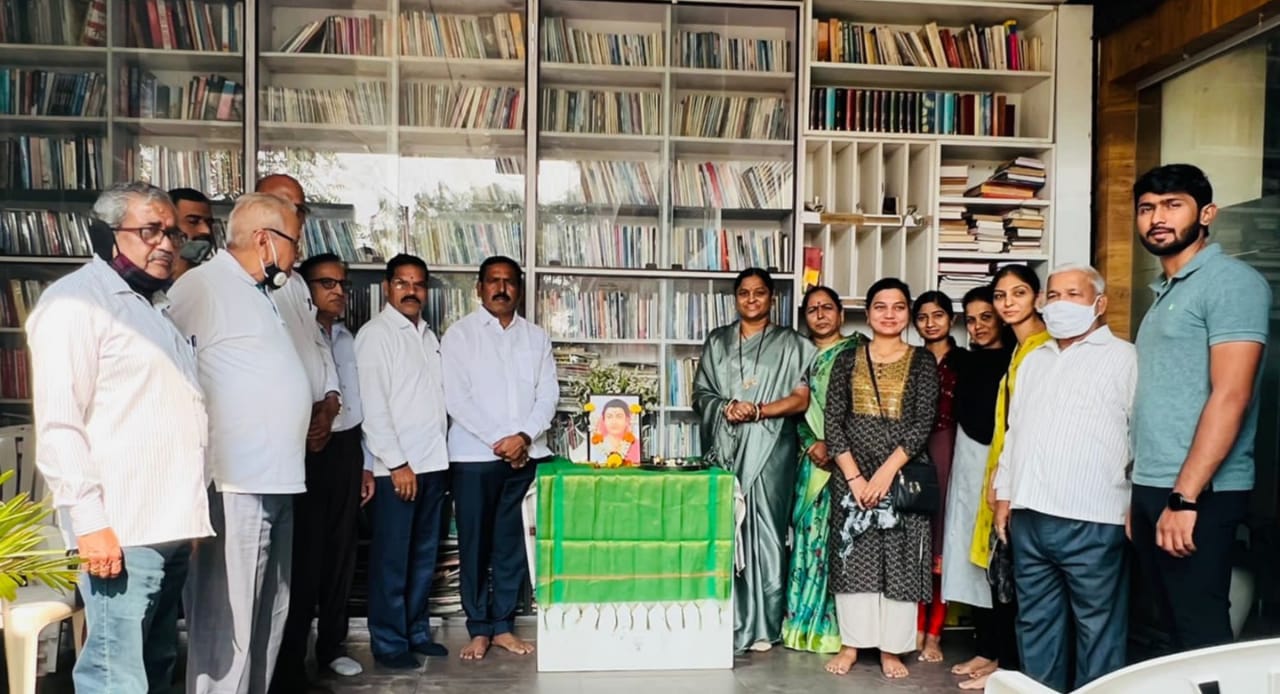 सावित्रीमाईंचा वसा घेऊन महिला सशक्तीकरणाचा कुंदाताई भिसे यांचा निर्धार