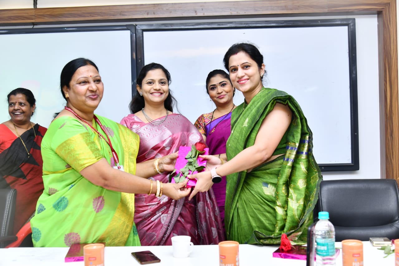 एस. एम. जोशी कॉलेजमध्ये जागतिक महिला दिन संपन्न