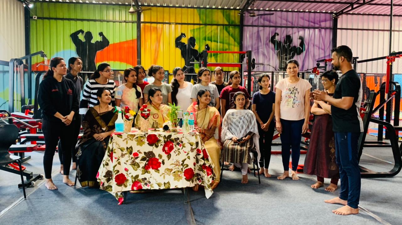 फिटनेस क्लबमधील प्रत्येक स्त्री राणी लक्ष्मीबाईच्या रुपात सामाजिक जळवळीचा भाग होईल – कुंदा भिसे