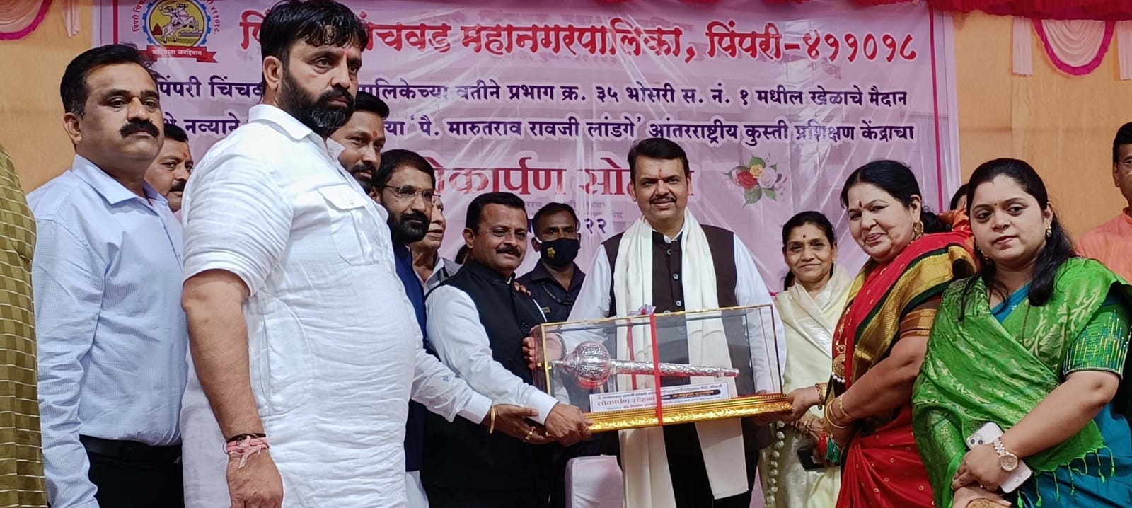 कुस्ती आणि कबड्डीचे एकत्र केंद्र देशात एकमेव भोसरीत : देवेंद्र फडणवीस