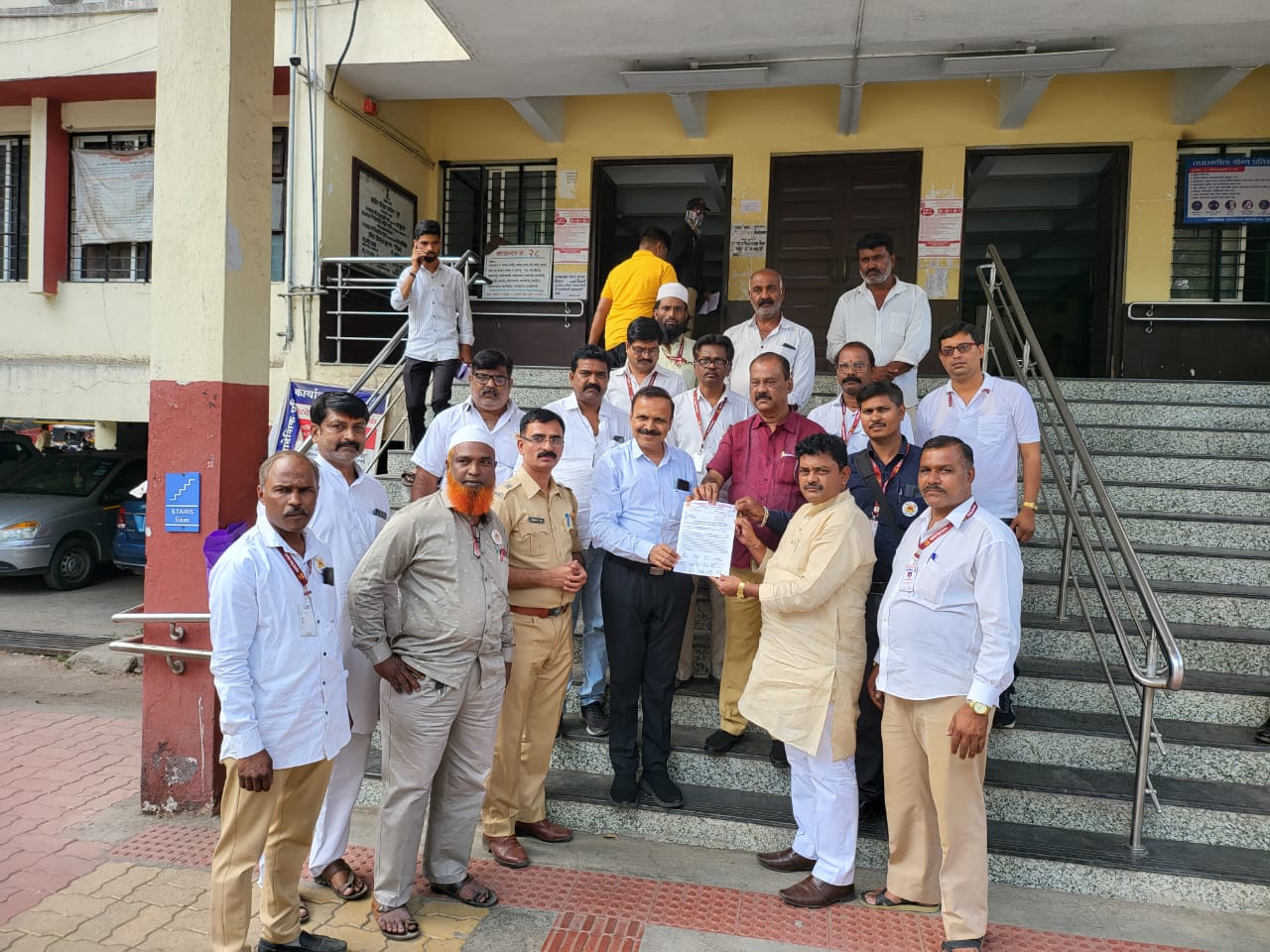 तीन चाकी रिक्षावरील नवीन अन्यायकारक दंड रद्द न केल्यास महाराष्ट्रभर आंदोलन : बाबा कांबळे