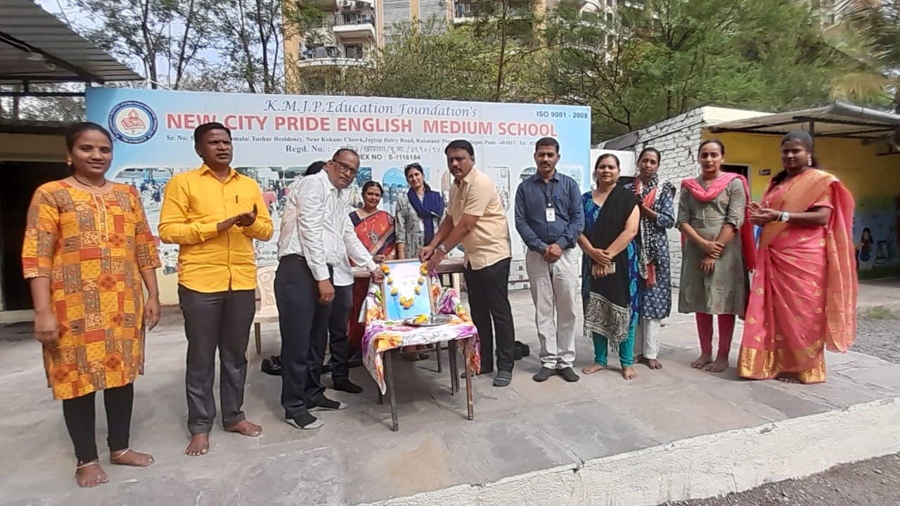 न्यू प्राईट स्कूलमध्ये महात्मा ज्योतिबा फुले जयंती उत्साहात साजरी न्यू प्राईट स्कूलमध्ये महात्मा ज्योतिबा फुले जयंती उत्साहात साजरी