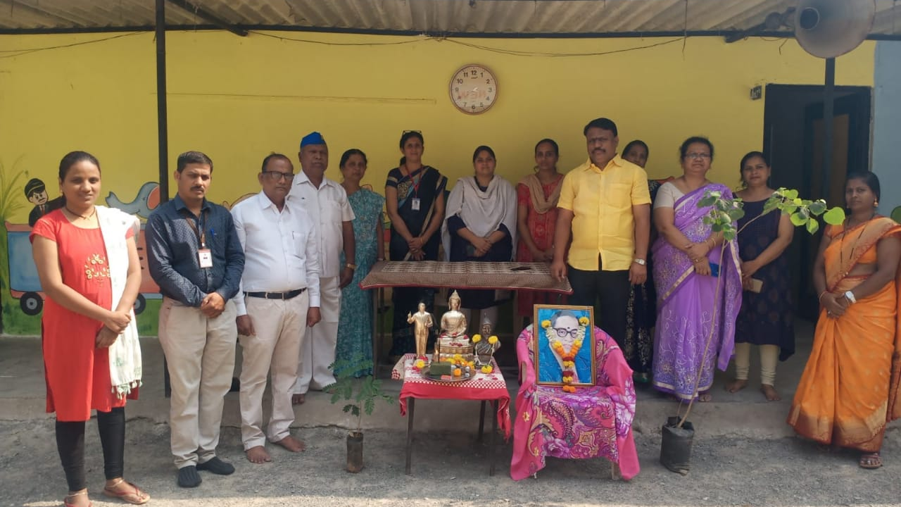 डॉ. बाबासाहेब आंबेडकर यांची १३१ वी जयंती उत्साहात साजरी डॉ. बाबासाहेब आंबेडकर यांची १३१ वी जयंती उत्साहात साजरी