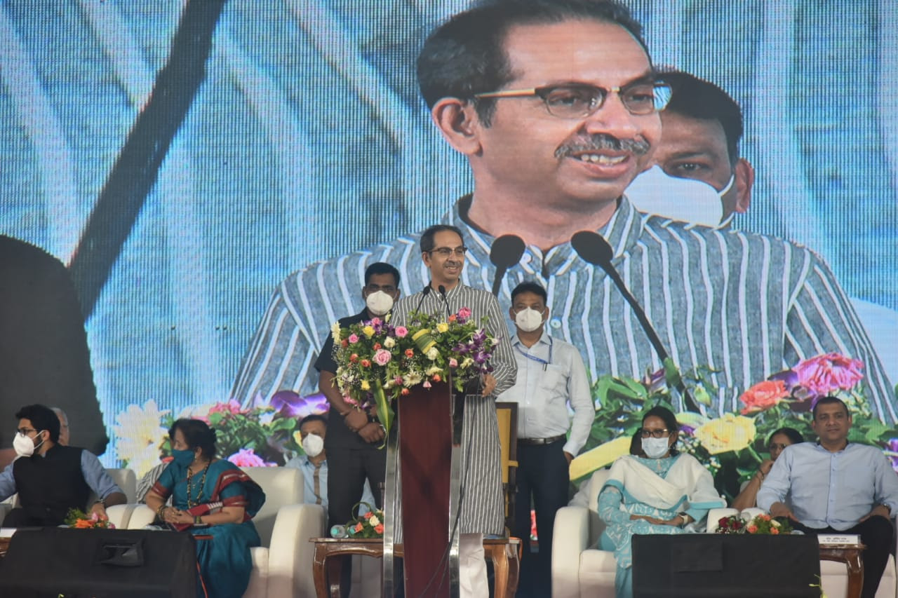 सर्वांसाठी पाणी या बरोबरच सर्वांसाठी आरोग्य हा उपक्रम सुरू करणार – मुख्यमंत्री उद्धव ठाकरे