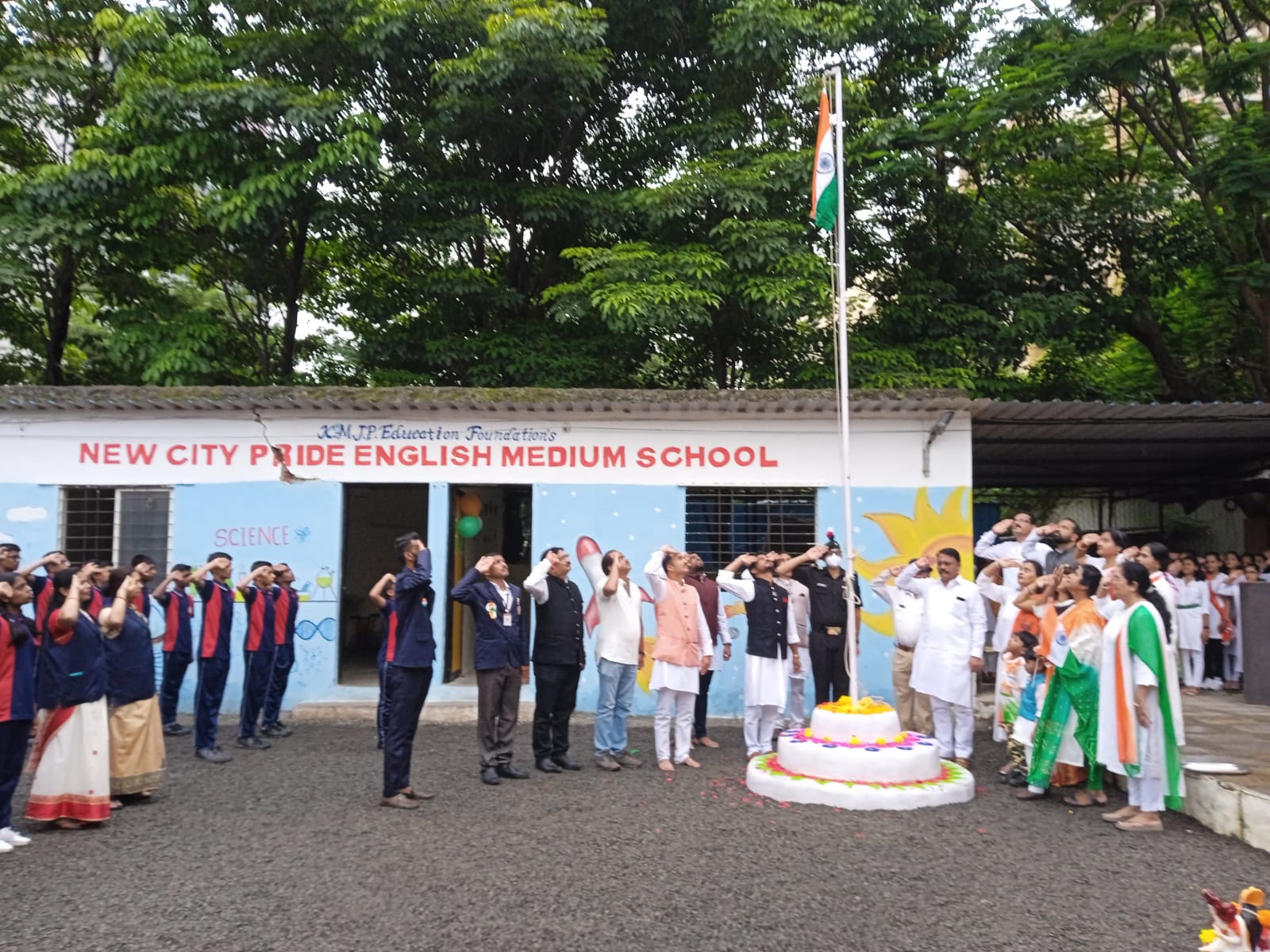न्यू सिटी प्राईड इंग्लिश मेडियम स्कूलमध्ये स्वातंत्र्याच्या अमृत महोत्सव उत्साहात साजरा