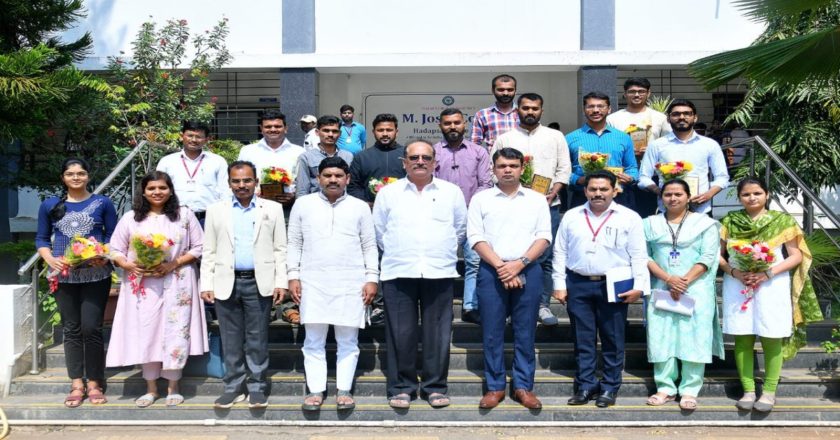 एस.एम.जोशी महाविद्यालयात स्पर्धा परीक्षेत यशस्वी झालेल्या विद्यार्थ्यांचा सत्कार समारंभ संपन्न