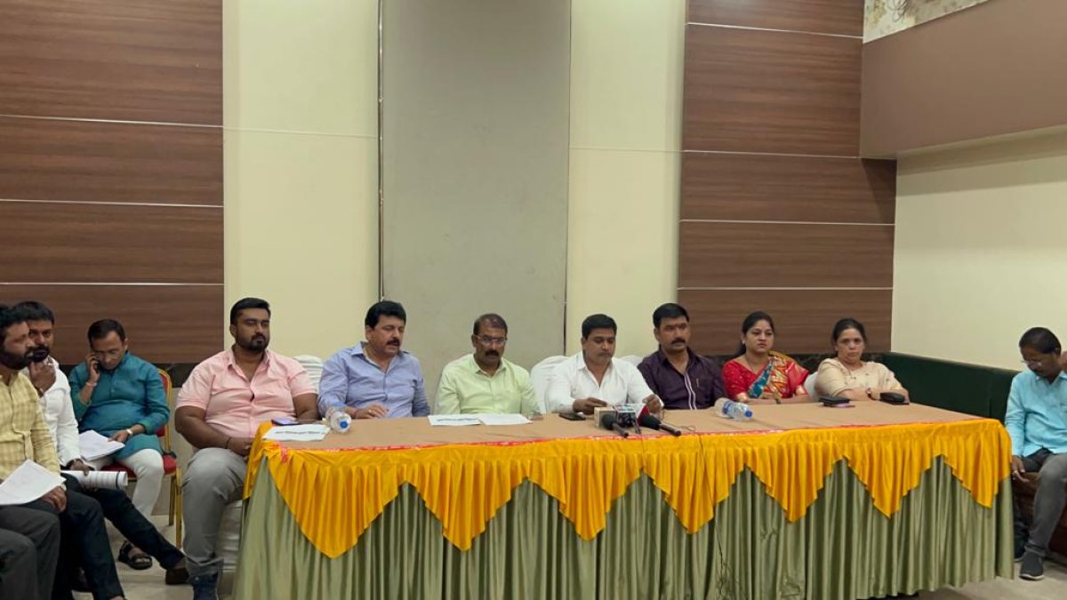 गंभीर गुन्ह्यातील व्यक्तींकडे शहराचे केबल नेटवर्क सोपविण्याचा भाजपचा घाट - अजित गव्हाणे गंभीर गुन्ह्यातील व्यक्तींकडे शहराचे केबल नेटवर्क सोपविण्याचा भाजपचा घाट - अजित गव्हाणे