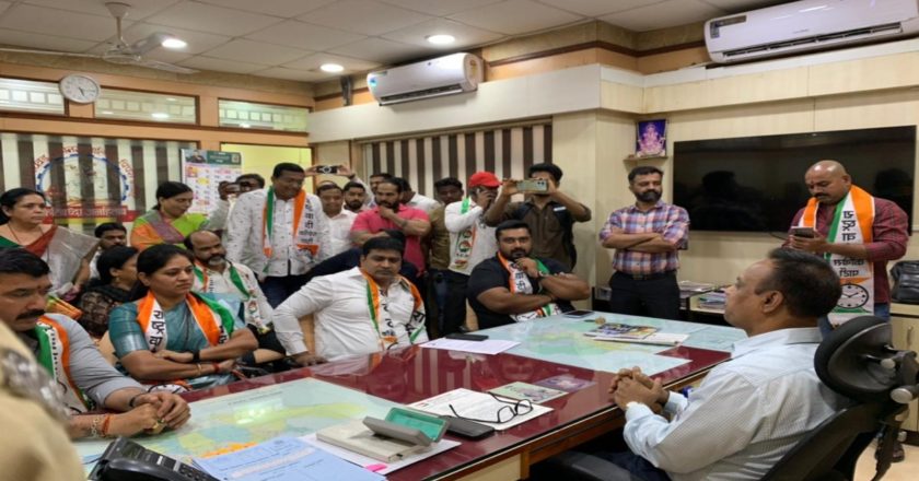 जॅकवेलच्या कामातील भ्रष्टाचाराची राष्ट्रवादी काँग्रेसकडून ‘पोलखोल’; सह शहर अभियंत्याला घेराव