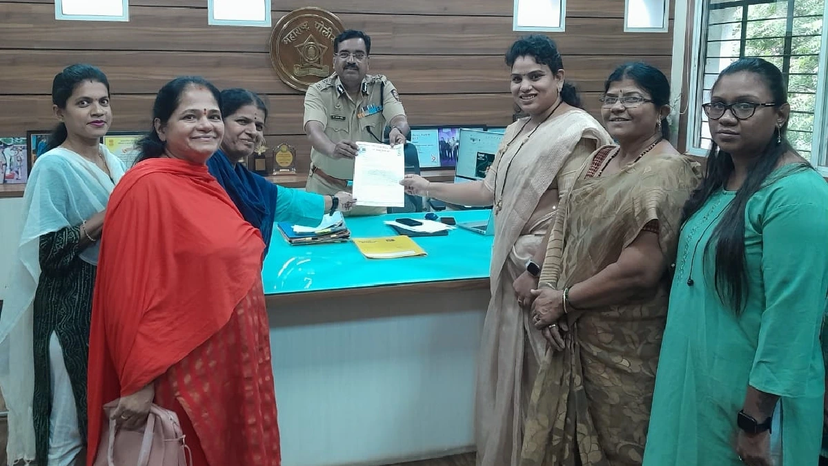 PIMPRI CHINCHWAD : माजी मंत्री आमदार यशोमती ठाकूर यांना धमकी देणाऱ्यावर गुन्हा दाखल करा; महिला काँग्रेसचे पोलीसांना निवेदन PIMPRI CHINCHWAD : माजी मंत्री आमदार यशोमती ठाकूर यांना धमकी देणाऱ्यावर गुन्हा दाखल करा; महिला काँग्रेसचे पोलीसांना निवेदन