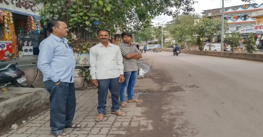 PCMC : काळेवाडीत बस थांब्याअभावी प्रवाशांचे हाल