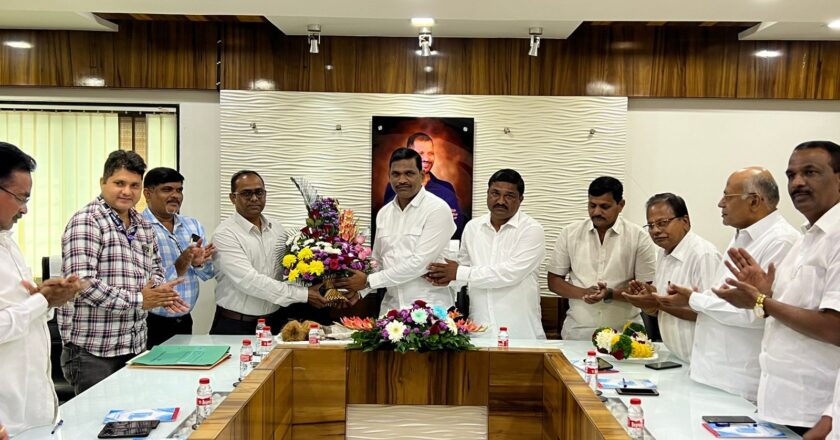 श्री गणेश सहकारी बँकेच्या प्रगतीसाठी कटिबद्ध!