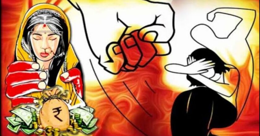 विवाहितेच्या छळाप्रकरणी पतीसह सासरच्या मंडळीवर कौटुंबिक हिंसाचार व अ‍ॅट्रासिटी कायद्यान्वये गुन्हा दाखल 