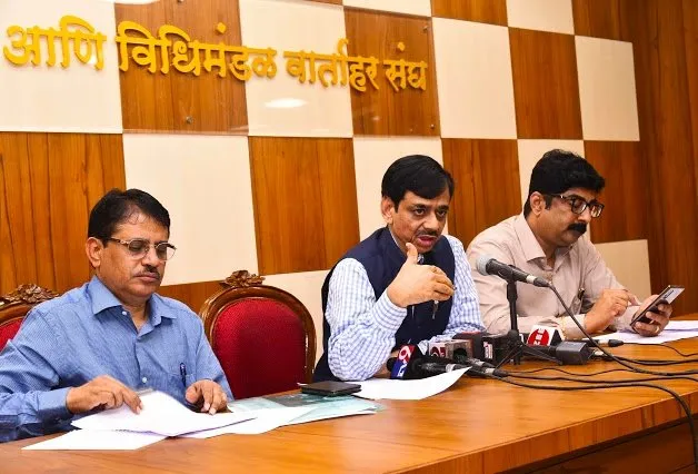 विधानसभा निवडणुकीच्या रिंगणात ३ हजार २३९ उमेदवार विधानसभा निवडणुकीच्या रिंगणात ३ हजार २३९ उमेदवार