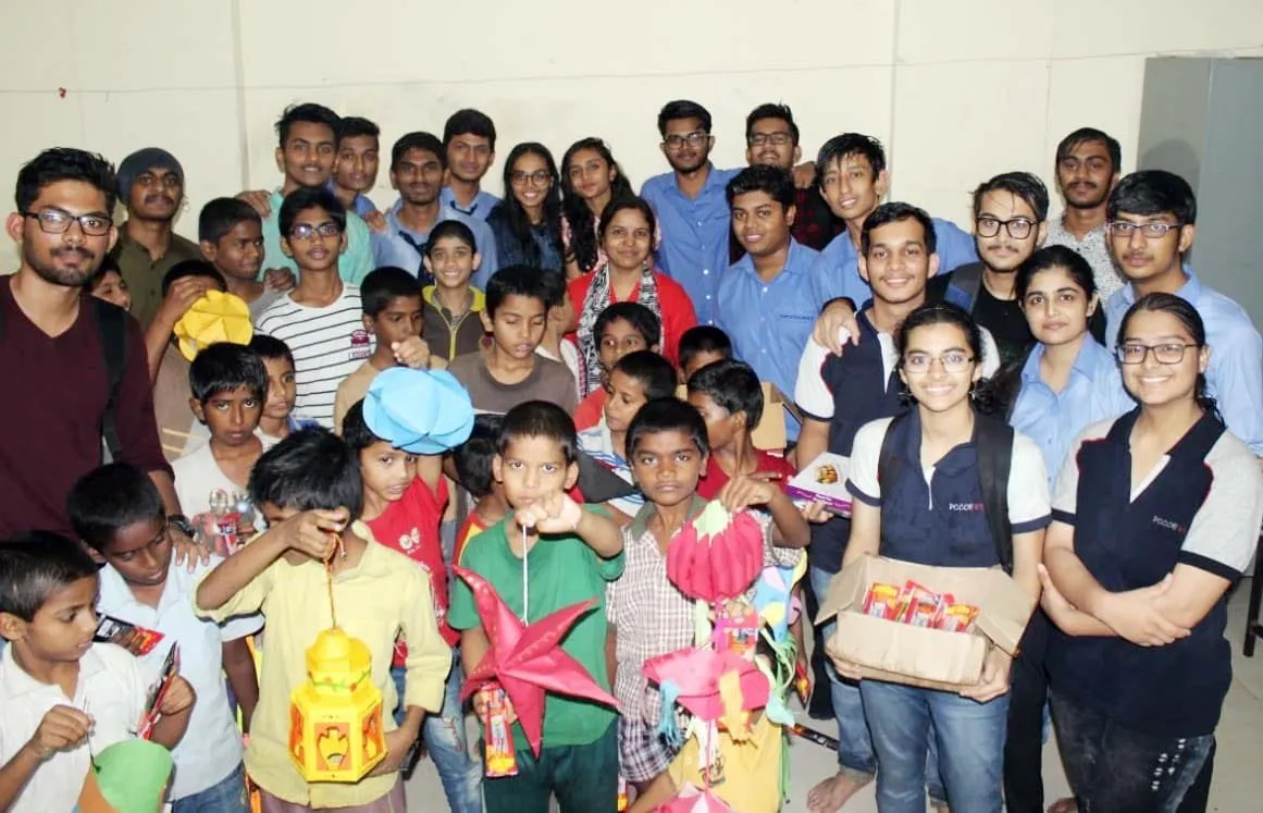 पीसीसीओईआरच्या विद्यार्थ्यांची दिवाळी नचिकेत बालग्राम अनाथ आश्रमात पीसीसीओईआरच्या विद्यार्थ्यांची दिवाळी नचिकेत बालग्राम अनाथ आश्रमात