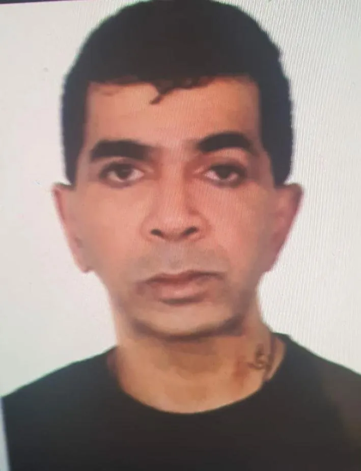 कुख्यात अंडरवर्ल्ड डॉन दाऊदचा सहकारी गँगस्टर एजाज लकडावाला पोलिसांच्या ताब्यात कुख्यात अंडरवर्ल्ड डॉन दाऊदचा सहकारी गँगस्टर एजाज लकडावाला पोलिसांच्या ताब्यात