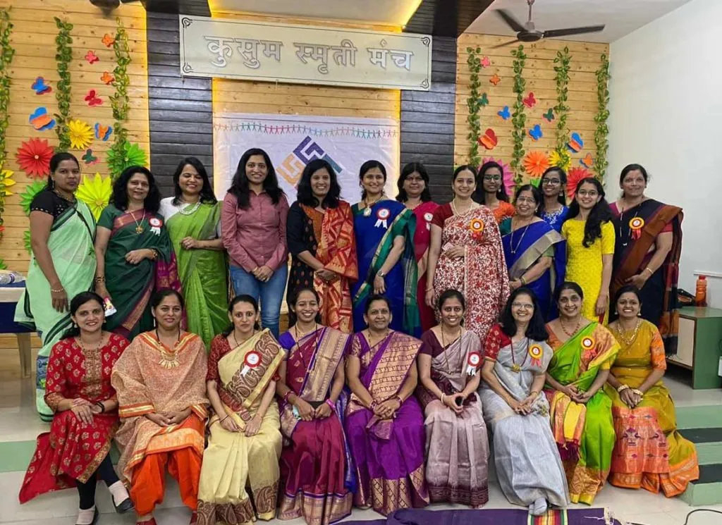 मोबाईल व सोशल मिडीयाचा मर्यादित वापर करावा - वैशाली माने मोबाईल व सोशल मिडीयाचा मर्यादित वापर करावा - वैशाली माने