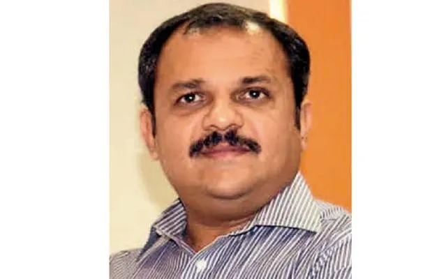आयुक्त श्रावण हर्डीकर यांना निलंबित करून उच्चस्तरीय चौकशी करण्याची मागणी आयुक्त श्रावण हर्डीकर यांना निलंबित करून उच्चस्तरीय चौकशी करण्याची मागणी