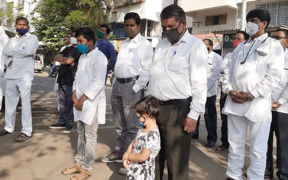 Chinchwad : प्रजासत्ताक दिनानिमित्त प्रबुद्ध संघातर्फे संविधान प्रस्ताविकेचे वाचन Chinchwad : प्रजासत्ताक दिनानिमित्त प्रबुद्ध संघातर्फे संविधान प्रस्ताविकेचे वाचन