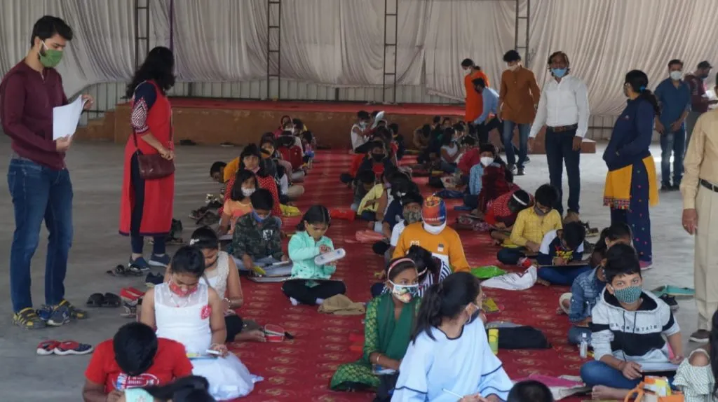 प्रजासत्ताक दिनानिमित्त काळेवाडी रेसिडेंट वेलफेअर असोसिएशन तर्फे चित्रकला स्पर्धा | ५२० विद्यार्थ्यांचा सहभाग