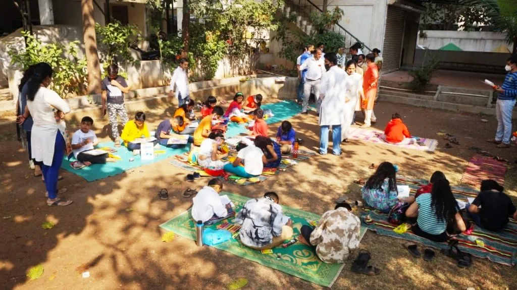 प्रजासत्ताक दिनानिमित्त काळेवाडी रेसिडेंट वेलफेअर असोसिएशन तर्फे चित्रकला स्पर्धा | ५२० विद्यार्थ्यांचा सहभाग प्रजासत्ताक दिनानिमित्त काळेवाडी रेसिडेंट वेलफेअर असोसिएशन तर्फे चित्रकला स्पर्धा | ५२० विद्यार्थ्यांचा सहभाग
