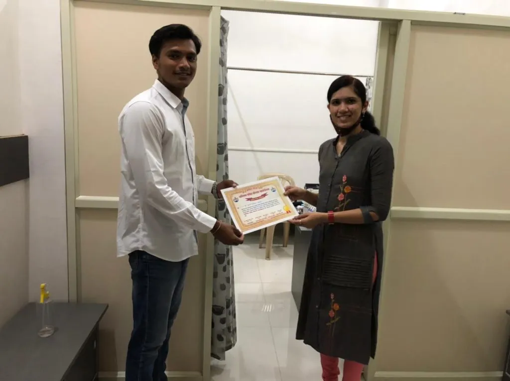 मनसे व अभिनव रावेत सोशल फाऊंडेशन तर्फे कोविड योध्दांचा सन्मान मनसे व अभिनव रावेत सोशल फाऊंडेशन तर्फे कोविड योध्दांचा सन्मान