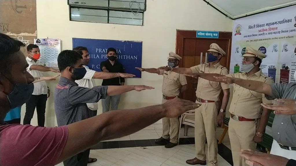 महापालिकेतर्फे नवी सांगवीत प्लास्टिक मुक्त अभियान|१५ हजार रूपयांची केली दंडात्मक कारवाई