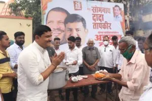 सामाजिक कार्यकर्ते सोमनाथ तापकीर यांच्या वाढदिवसानिमित्त काळेवाडीत समाजोपयोगी उपक्रम सामाजिक कार्यकर्ते सोमनाथ तापकीर यांच्या वाढदिवसानिमित्त काळेवाडीत समाजोपयोगी उपक्रम