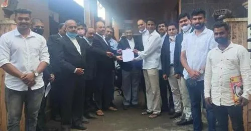 क्रांती दिनी, पंतप्रधान नरेंद्र मोदी यांना सीमाभागातून ११ हजारांहून अधिक पत्रे पाठविणार क्रांती दिनी, पंतप्रधान नरेंद्र मोदी यांना सीमाभागातून ११ हजारांहून अधिक पत्रे पाठविणार
