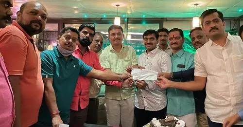 कौतुकास्पद : वाढदिवसाचा खर्च टाळून दोन भावंडांनी कोकण पुरग्रस्तांसाठी दिली मदत कौतुकास्पद : वाढदिवसाचा खर्च टाळून दोन भावंडांनी कोकण पुरग्रस्तांसाठी दिली मदत