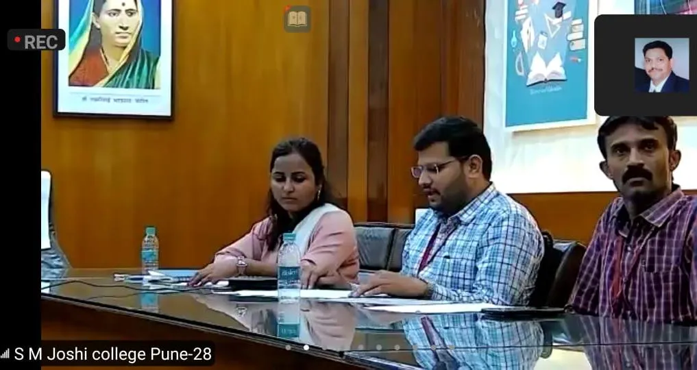 एस. एम. जोशी कॉलेजमध्ये ऊर्जा संवर्धन व नवीन संशोधन या विषयावर आंतरराष्ट्रीय वेबिनार संपन्न एस. एम. जोशी कॉलेजमध्ये ऊर्जा संवर्धन व नवीन संशोधन या विषयावर आंतरराष्ट्रीय वेबिनार संपन्न