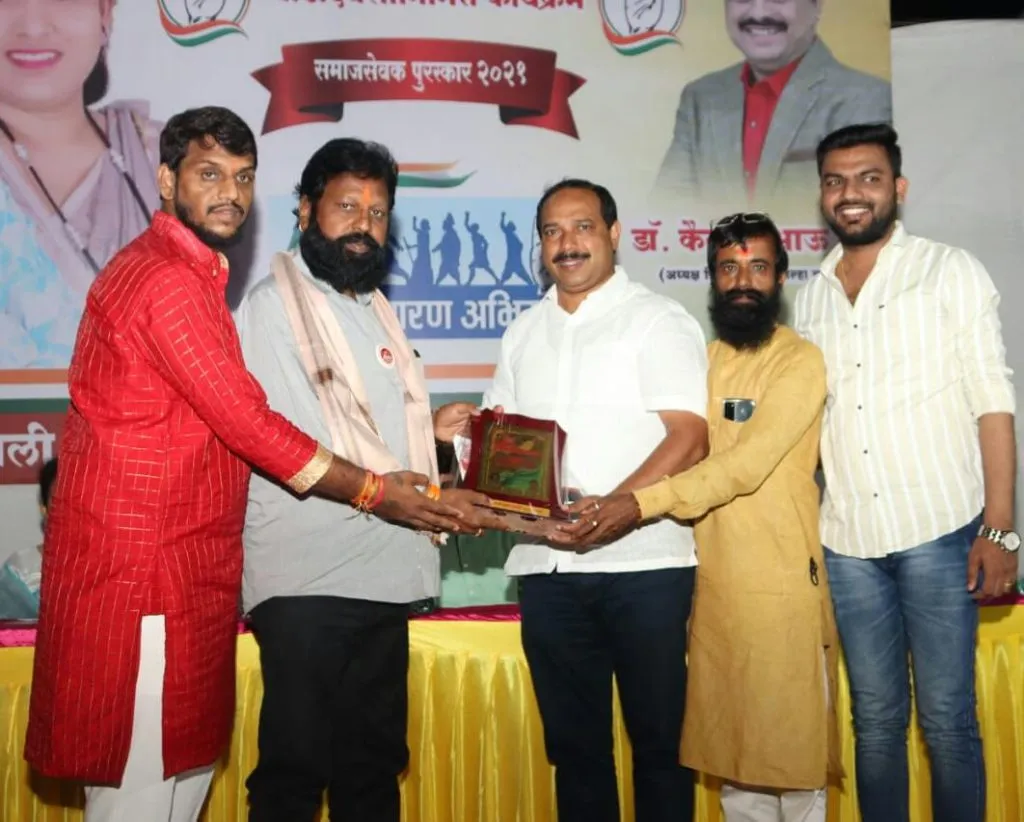 युवा नेते किरण नढे यांच्या वाढदिवसानिमित्त उल्लेखनीय कामगिरी करणाऱ्यांचा विशेष सत्कार