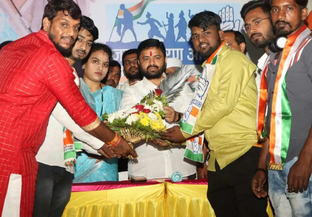 युवा नेते किरण नढे यांच्या वाढदिवसानिमित्त उल्लेखनीय कामगिरी करणाऱ्यांचा विशेष सत्कार