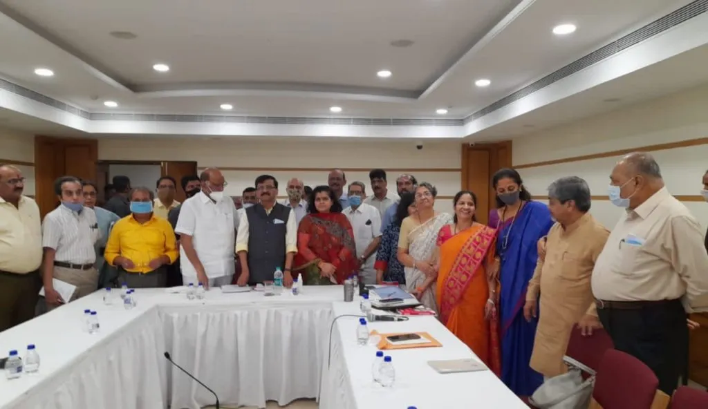 अभ्यासिकेची सुविधा दिल्यास विद्यार्थी व तरुण वर्ग ग्रंथालयाशी जोडला जाईल- खासदार शरद पवार अभ्यासिकेची सुविधा दिल्यास विद्यार्थी व तरुण वर्ग ग्रंथालयाशी जोडला जाईल- खासदार शरद पवार