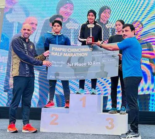 पिंपरी चिंचवड हाफ मॅरेथॉनमध्ये शर्मिला, मनोज, गौरी, सुनिल यांना प्रथम क्रमांक